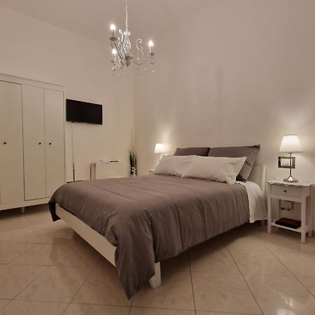 Cinzia'S House Of Mirrors Διαμέρισμα Πίζα Εξωτερικό φωτογραφία