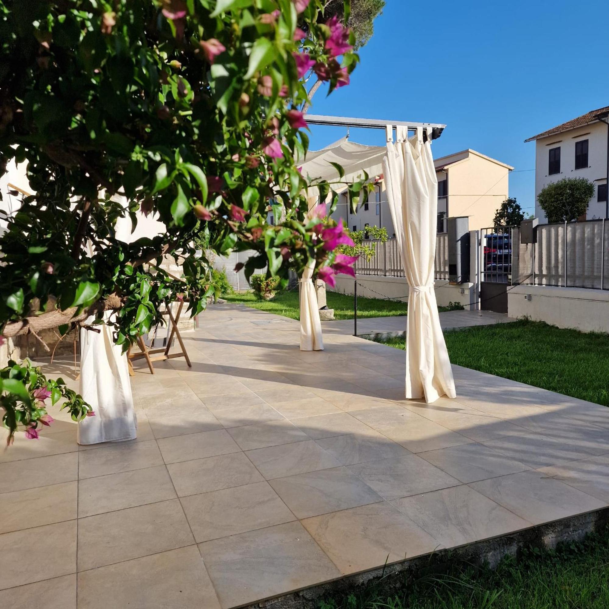 Cinzia'S House Of Mirrors Διαμέρισμα Πίζα Εξωτερικό φωτογραφία
